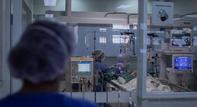 Brasil tem 31.790 profissionais de saúde diagnosticados com covid-19